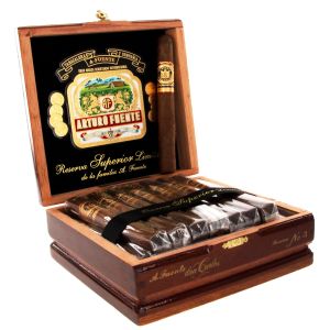 ARTURO FUENTE DON CARLOS NO. 3