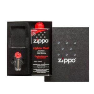 Zippo Classic Lighter Gift Set