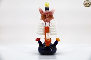 MK - Fancy Art Skull Bong